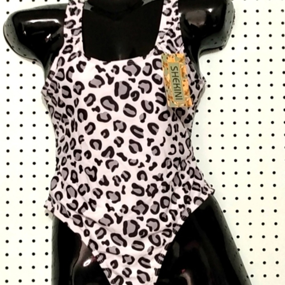 Shekini Sz M Women's Leopard Print One Piece Swimsuit High Cut Deep Scoop Back